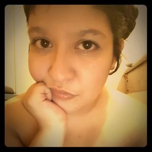 Meet your Posher, Alexia